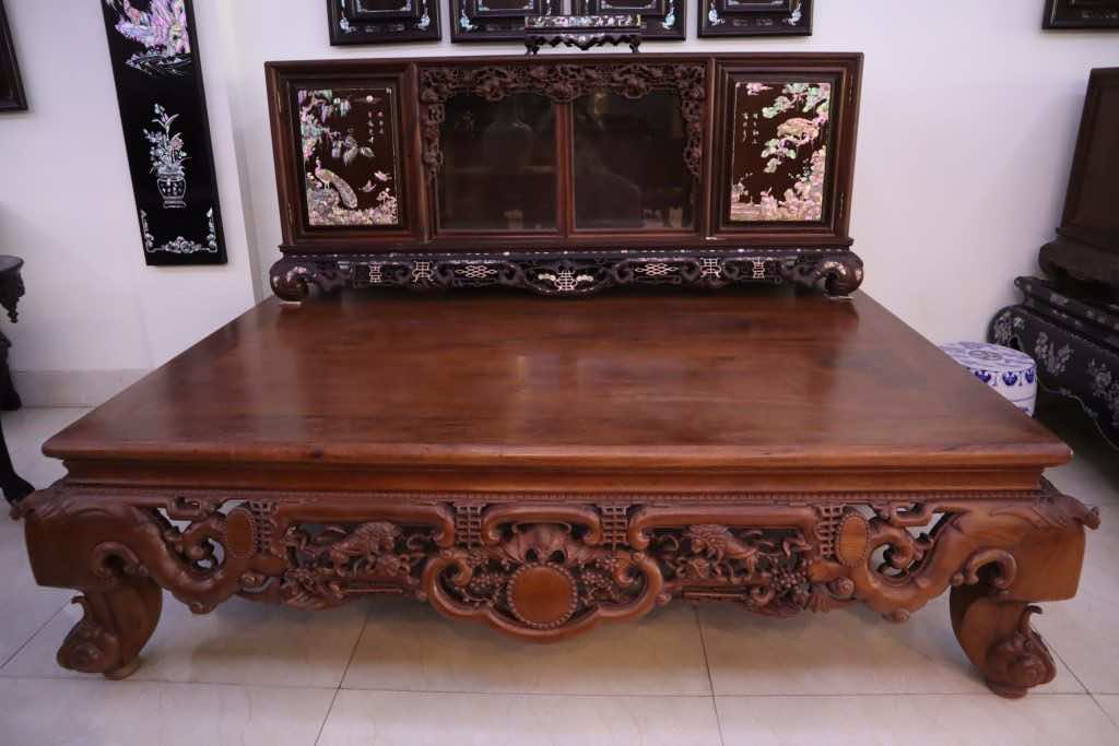 Sập gụ tại Ngọc Sơn