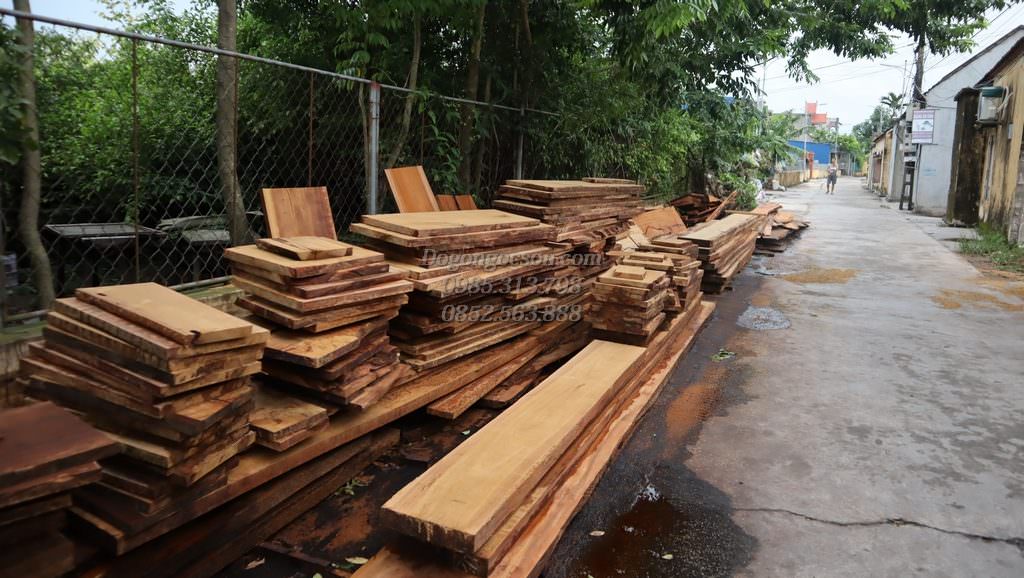 Gỗ tại phân xưởng trường kỷ, tranh