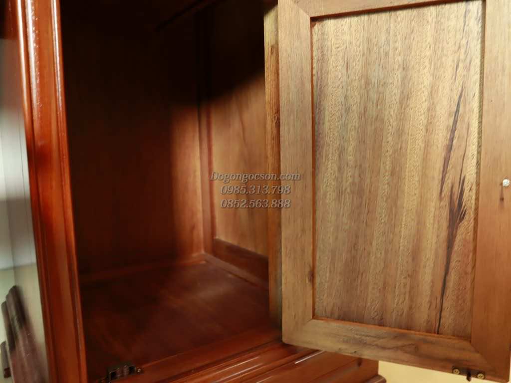 Ngăn kéo cũng như mặt trong của tủ