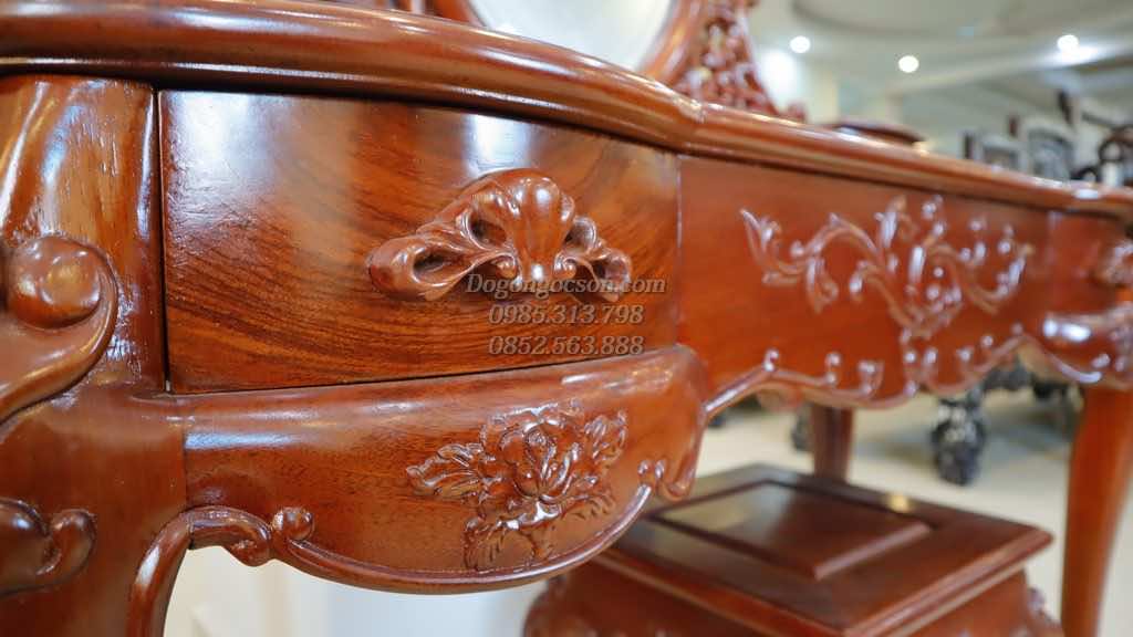 Bàn trang điểm louis Gõ Đỏ TBD004