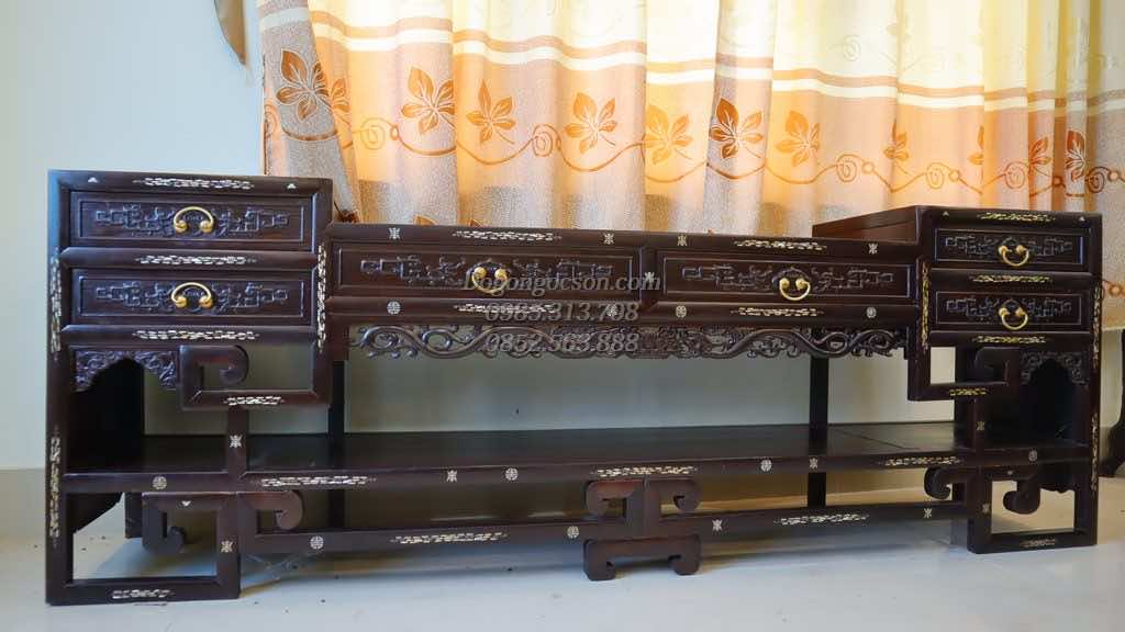 Kệ tivi gỗ gụ KTV001