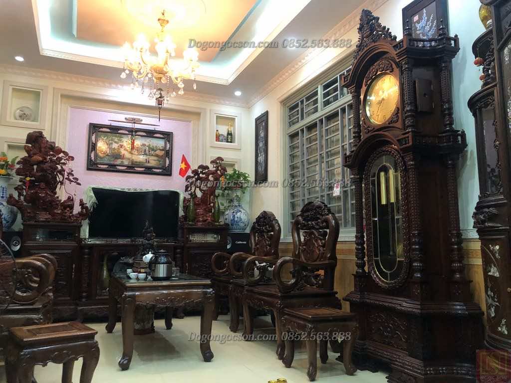 Đồng hồ cây khiến không gian sống động hơn