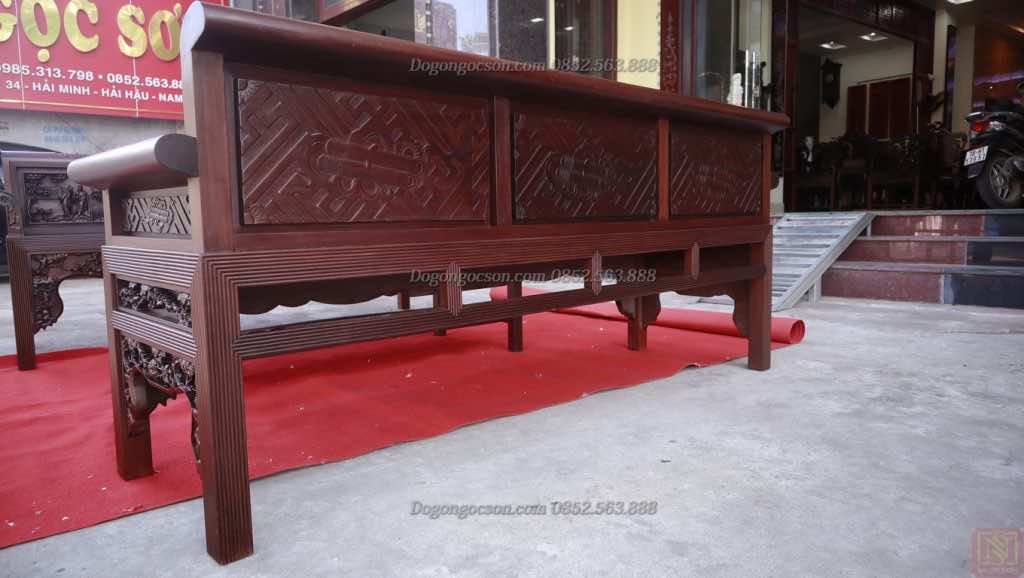 Mặt sau của ghế trường kỷ